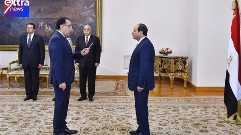 بدء إجراءات حلف اليمين أمام رئيس الجمهورية للحكومة الجديدة