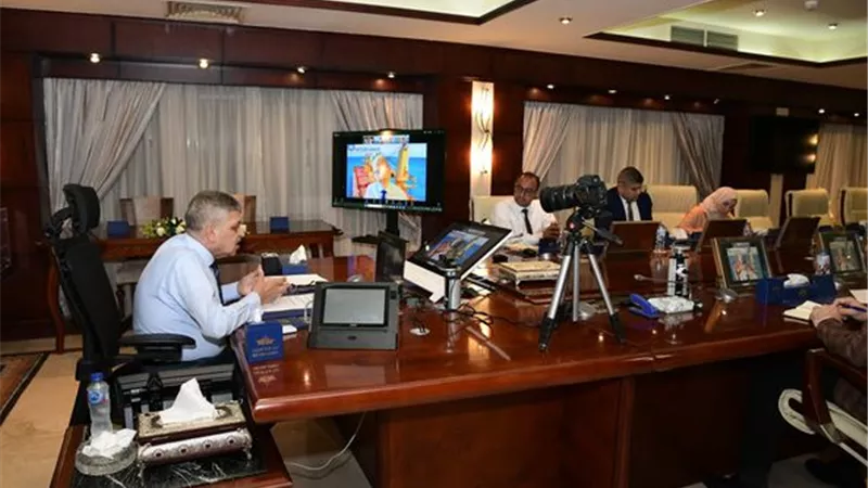 أسامة ربيع يبحث مع رابطة ملاك السفن تطورات الأوضاع بالبحر الأحمر