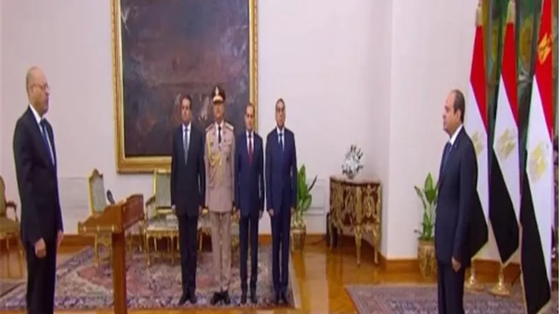 جبران يؤدي اليمين الدُستورية وزيرًا للعمل أمام الرئيس السيسي
