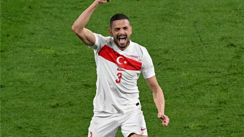 يويفا يحقق في احتفالات ديميرال بعد مباراة تركيا والنمسا