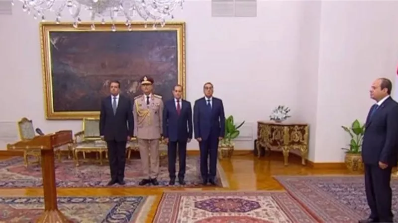 محمد جبران يُؤدي اليمين الدُستوريةوزيرًا للعمل أمام الرئيس السيسي