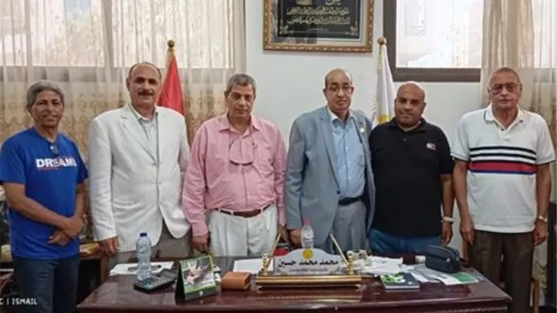 خدمات طبية مجانية في نقابة المعلمين بالإسماعيلية..صور