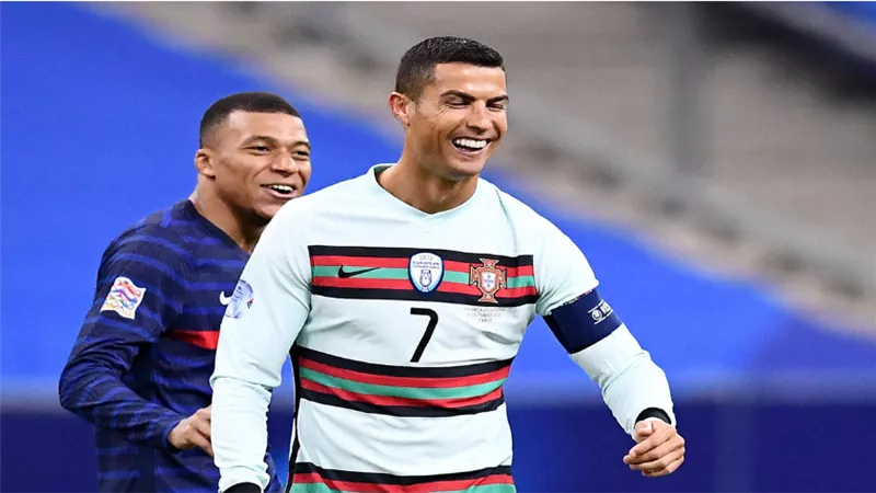 تفارير: ريال مدريد يعد مبابي بتخطي رونالدو..تفاصيل