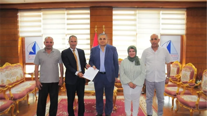 الجهاز التنفيذي لتعليم الكبار يقدم الشكر لرئيس جامعة كفر الشيخ
