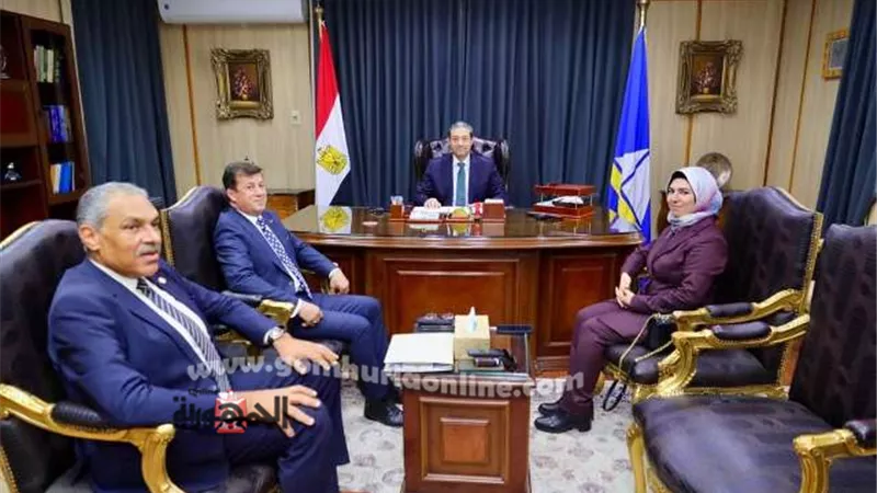 محافظ دمياط الجديد التواجد وسط المواطنين منهجي في العمل