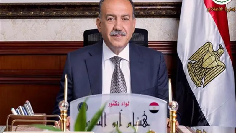 محافظ أسيوط: حملات مكثفة لإزالة التعديات على الأراضي الزراعية
