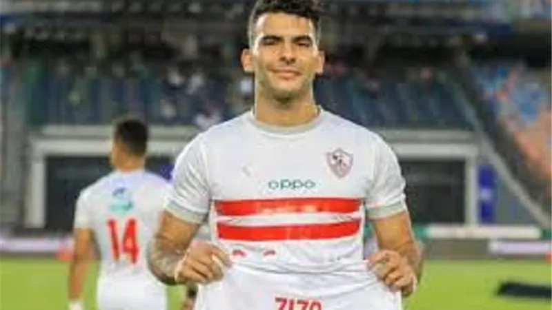أسطورة انجلترا يتغنَّى بـ زيزو الزمالك .. شاهد