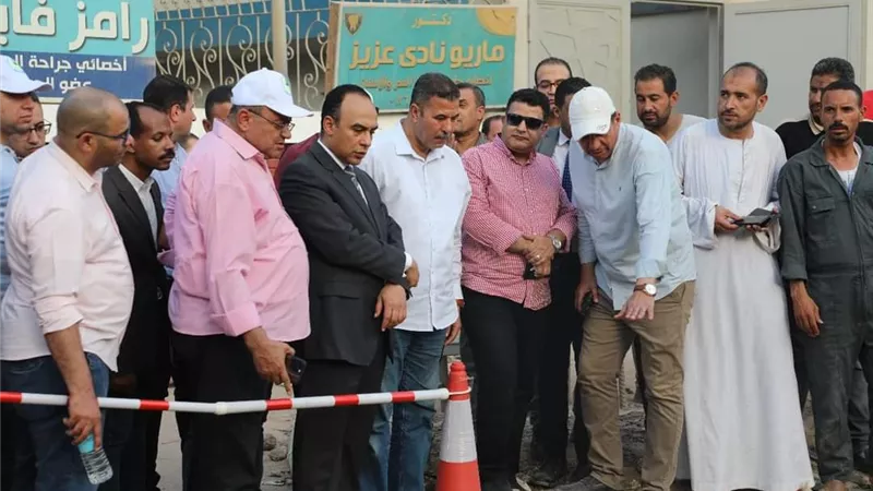 كدواني يوجّه بسرعة الانتهاء من تغيير خط الصرف الرئيسى بسمالوط