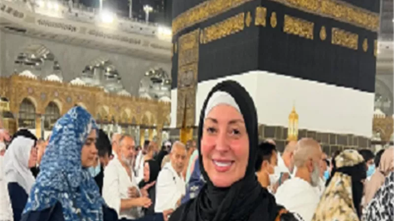 نرمين الفقي تؤدي مناسك العمرة: كنت نوياها من قلبي