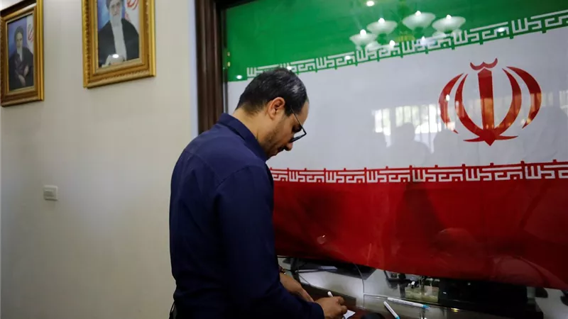 انطلاق الجولة الثانية من الانتخابات الإيرانية في بيروت