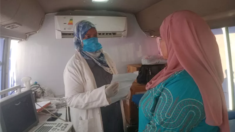 الكشف على ١٢٦٩مريضا بقرية جبل النور في بنى سويف