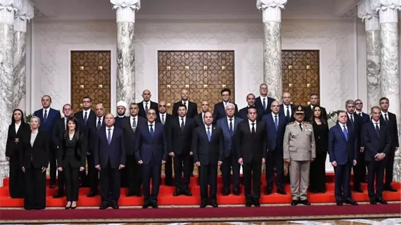 رئيس البرلمان العربي يهنئ رئيس الوزراء والحكومة الجديدة