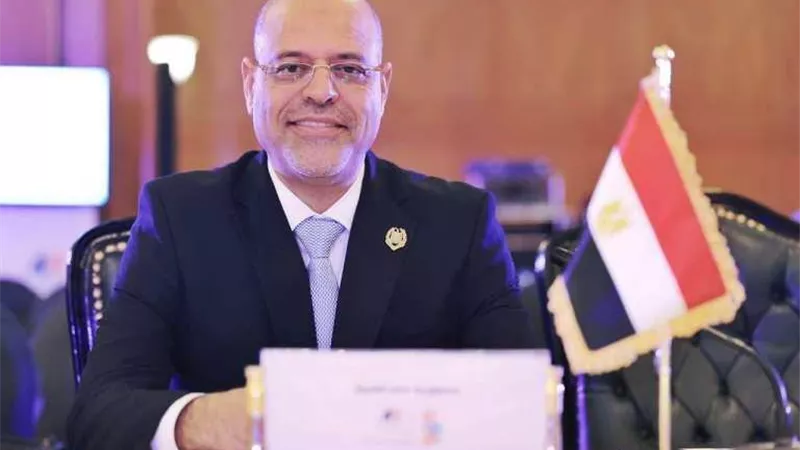 وزير العمل: العمال في أعيننا.. وسنعمل على تدريبهم وتثقيفهم