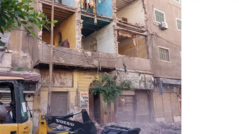 ازالة فورية لاجزاء بعقاربشارع راغب باشا حماية الماره
