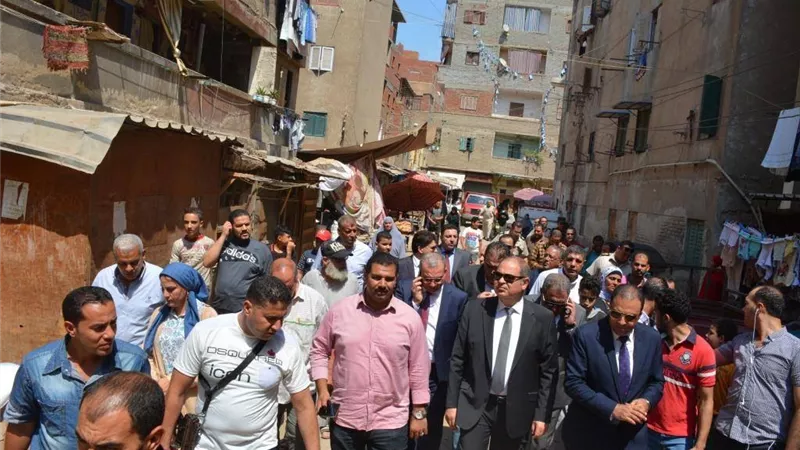محافظ الغربية .. بعد المعاينة الفعلية على الأرض ربع مليار جنية لتطوير العشوائيات بطنطا والمحلة صور