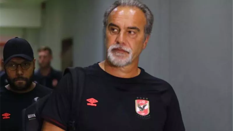 أول تعليق من لاسارتي على تتويج الأهلي بلقب الدوري