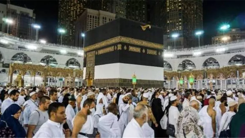 ماذا يقول الحجاج عند بداية الطواف؟المفتى يجيب