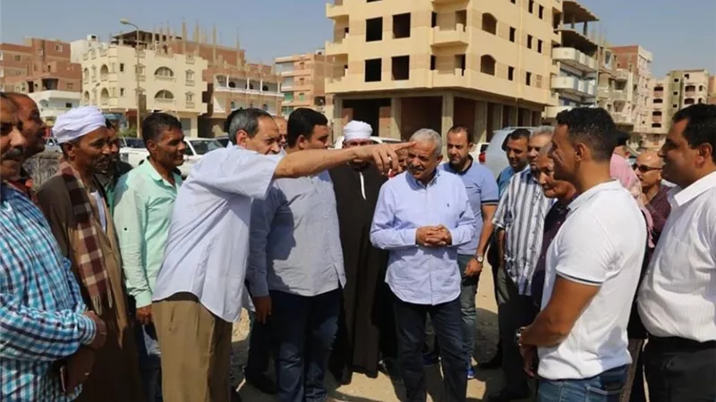 جولة تفقدية لمحافظ السويس بمدينة السلام 1