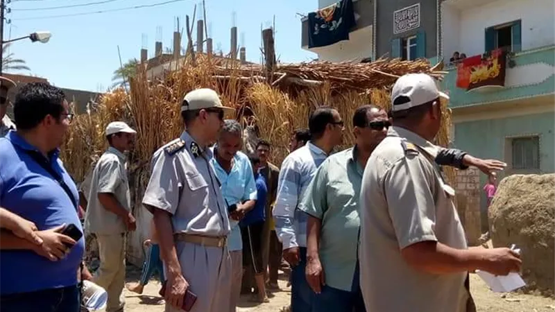 20 قرار إزالة في حملة مكبرة بمركز الفتح بأسيوط