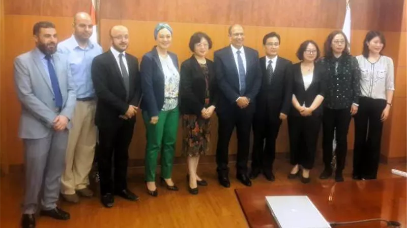 رئيس التنمية الصناعية يجتمع مع وفد صينى لرفع كفاءة الكوادر الفنية بالهيئة.. بالصور
