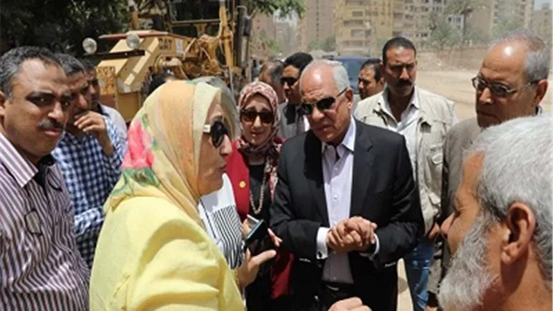 محافظ الجيزة يتفقد أعمال تحويلات مسارات المرافق بشارع ترعة عبد العال 1