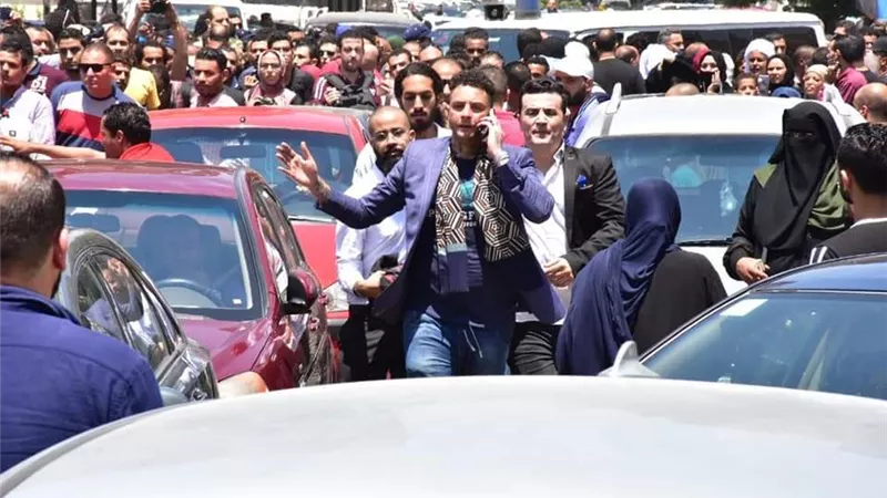 45 صورة من جنازة فاروق الفيشاوى