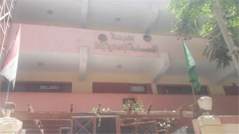 وكيل تعليم الفيوم يتابع امتحانات الدورالثاني للإعدادية المهنية