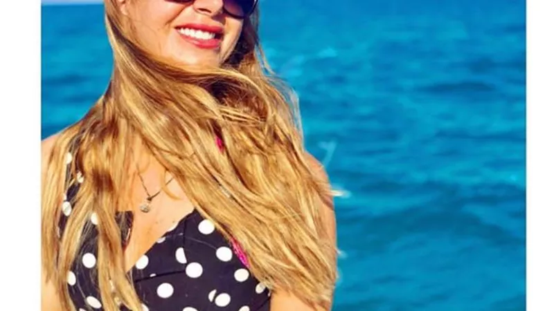 إطلالة ساحرة للفنانة هند رضا
