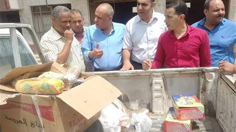 تفاصيل اكبر حملة لضبط التوابل الفاسدة في البحيرة .زصور
