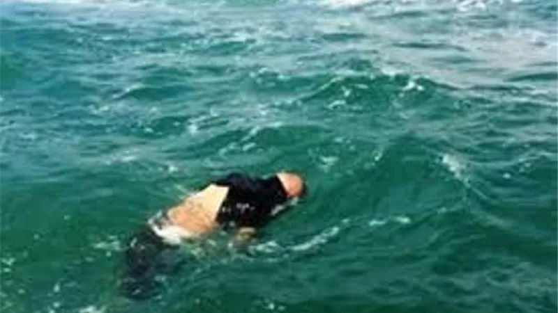 مصرع شاب غرقا في بحر جمصة بالدقهلية