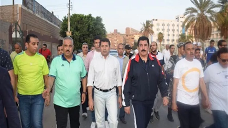وزير الرياضة يشارك 5000 شاب في ماراثون للجري ببرنامج