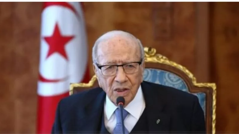 الحكومة التونسية ... كبار المسؤولين والسياسيين حرصوا على تقديم العزاء في رحيل السبسي