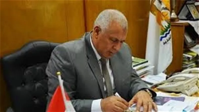 محافظ الوادي الجديد يستقبل مدير الامن الجديد بمكتبه