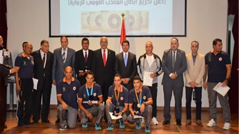 وزير الرياضة يشهد اعلان إستضافة مصر لبطولة العالم للسباحة بالزعانف