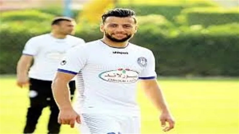 مدافع الإسماعيلى فى بيراميدز خلال ساعات
