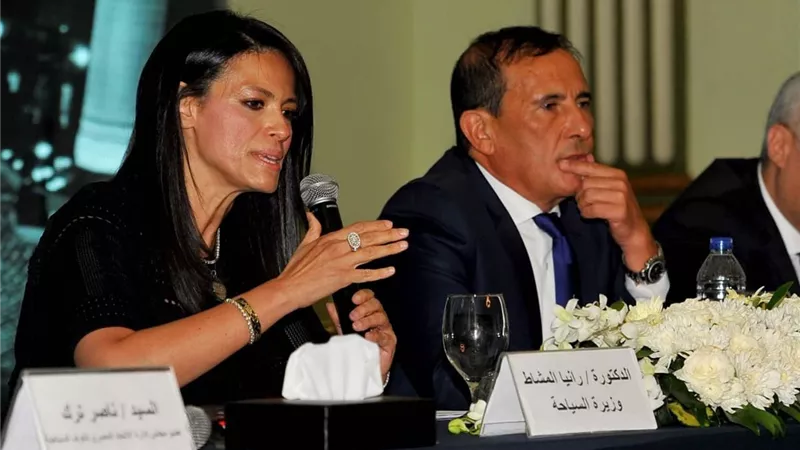 وزيرة السياحة:البوابة الالكترونية للعمرة لحماية المواطن والشركات
