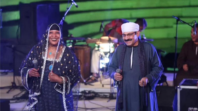 جمهور الرومانى بين الموال الشعبى ونغمات الالات النحاسية..صور