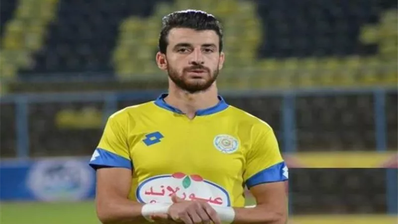 الاهلى يوقع الكشف الطبى على محمود متولى