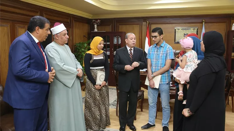 محافظ كفرالشيخ يكرم أوائل الثانوية الازهرية علي مستوي الجمهورية