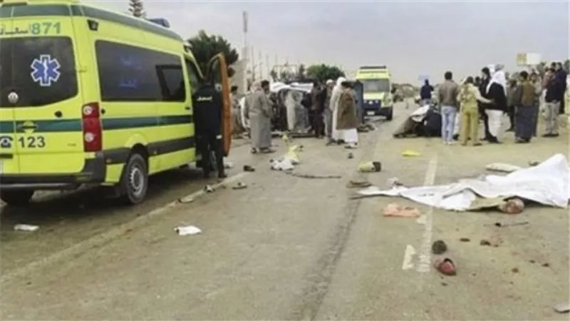 مصرع شخص وإصابة آخر في تصادم سيارة ملاكي وكارو في المنصورة