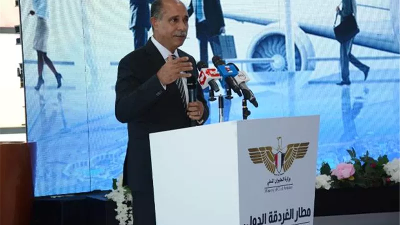 الفريق يونس المصري: لقاء السفير البريطاني لم يكن عن عودة الرحلات.. بل لمناقشة اتخاذ القرار وتأثيره