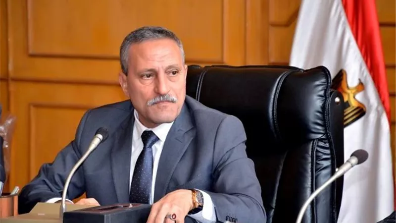 محافظ الإسماعيلية : الكفاءة معيار اختيار القيادات النسائية