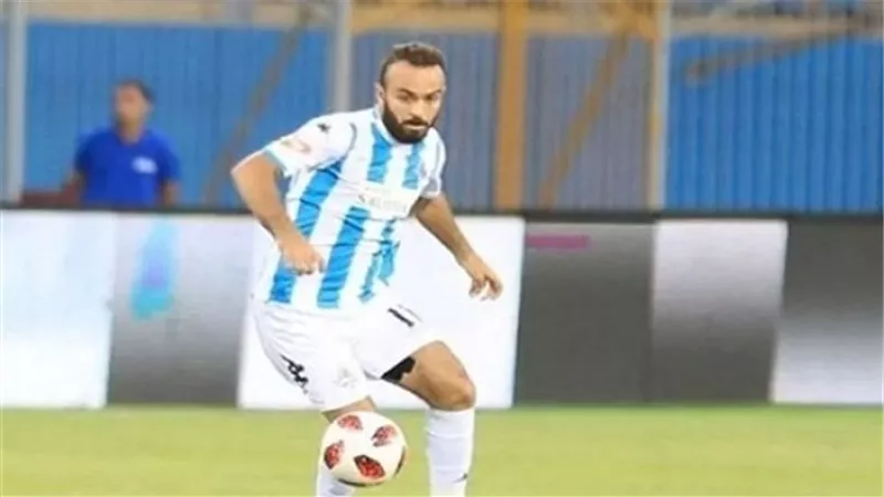 قفشة يُبلغ بيراميدز برغبته فى اللعب لهذا النادى