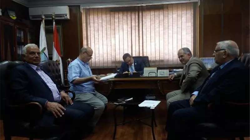 الزراعة تخصص أراضي جديدة للاستثمار الداجنى بحق الانتفاع
