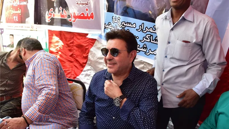 مفاجأة .. هانى شاكر يغنى بالاسكندرانى