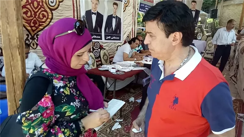 حلمى عبد الباقى : انا اكثر مطرب جمع اموالا من الغناء.. فيديو