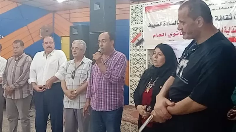 ثقافة الزرقا تُكرم المتفوقين من أوائل الثانوية العامة