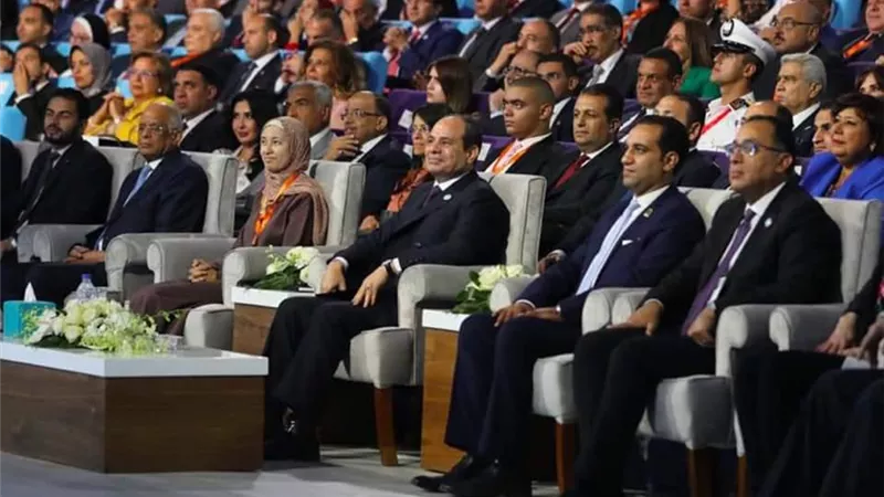 هيئة المحكمين تستعرض توصياتها على نموذج محاكاة مجلس الوزراء