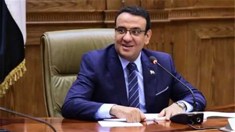 البرلمان يشيد بتفاعل السيسى مع شباب جلسة محاكاة الحكومة