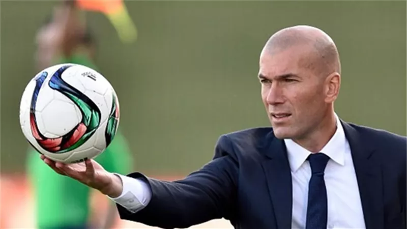جماهير ريال مدريد تطالب مدربها بالرحيل